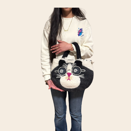 Dizzy Kitty Tote