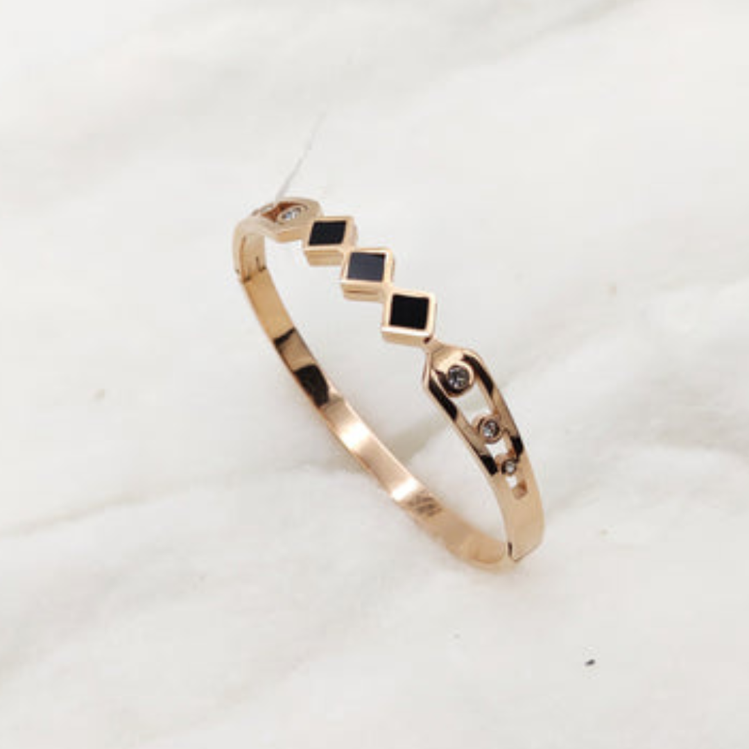 Regal Noir Geometric Bracelet (3)